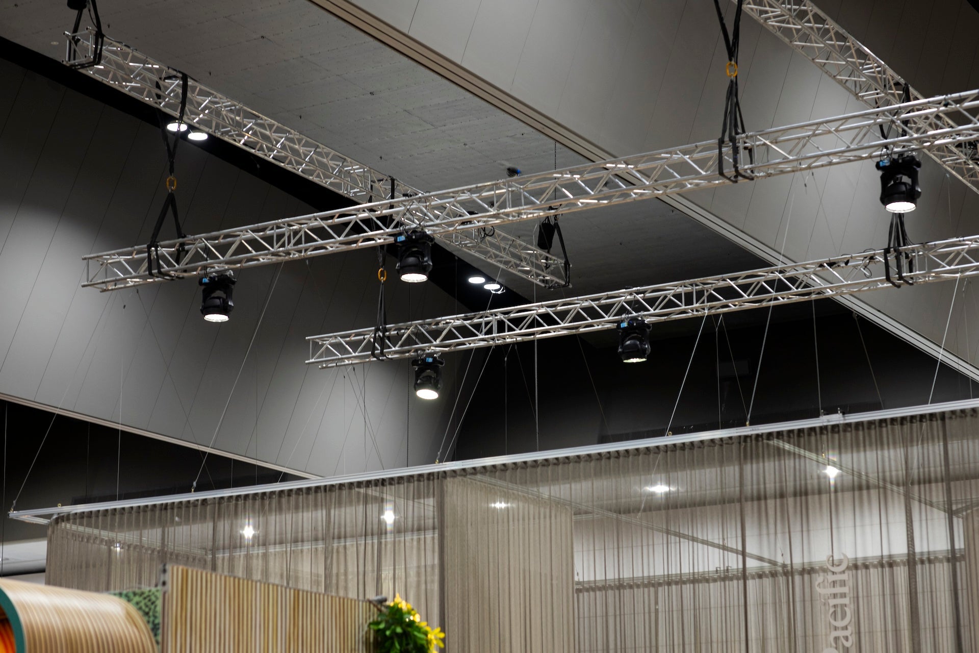 Lighting, Power & Rigging