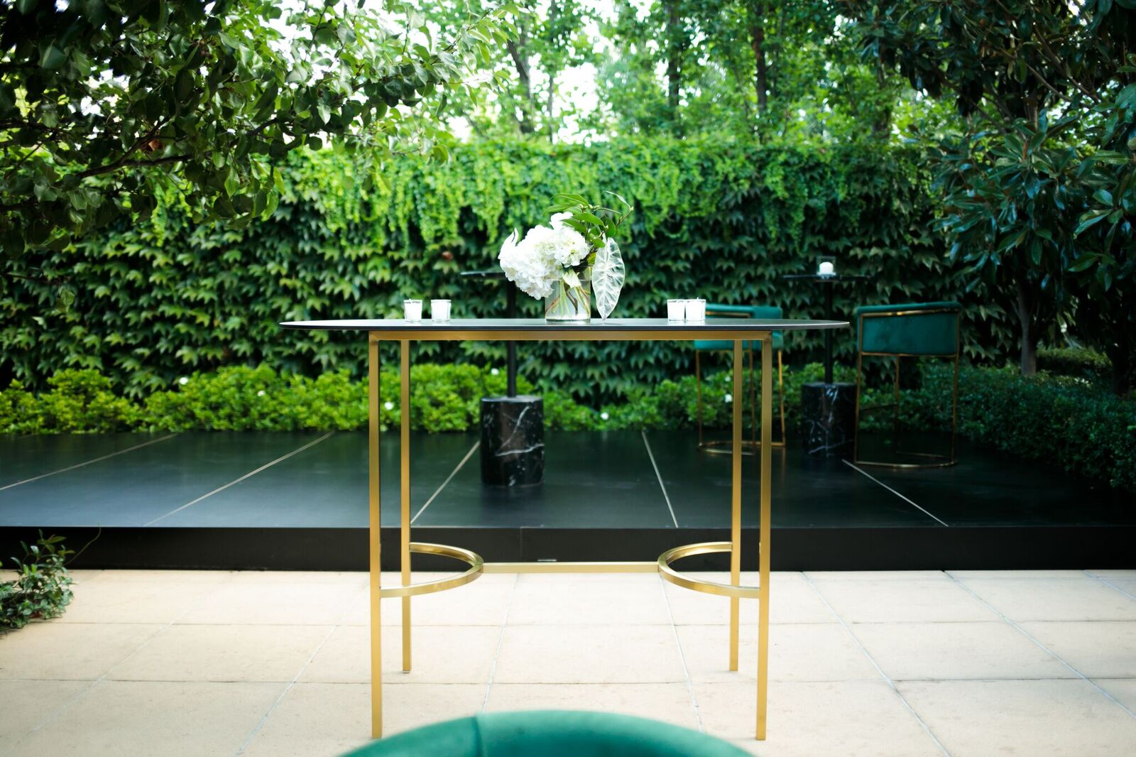 Arc Bar Table (Oblong)