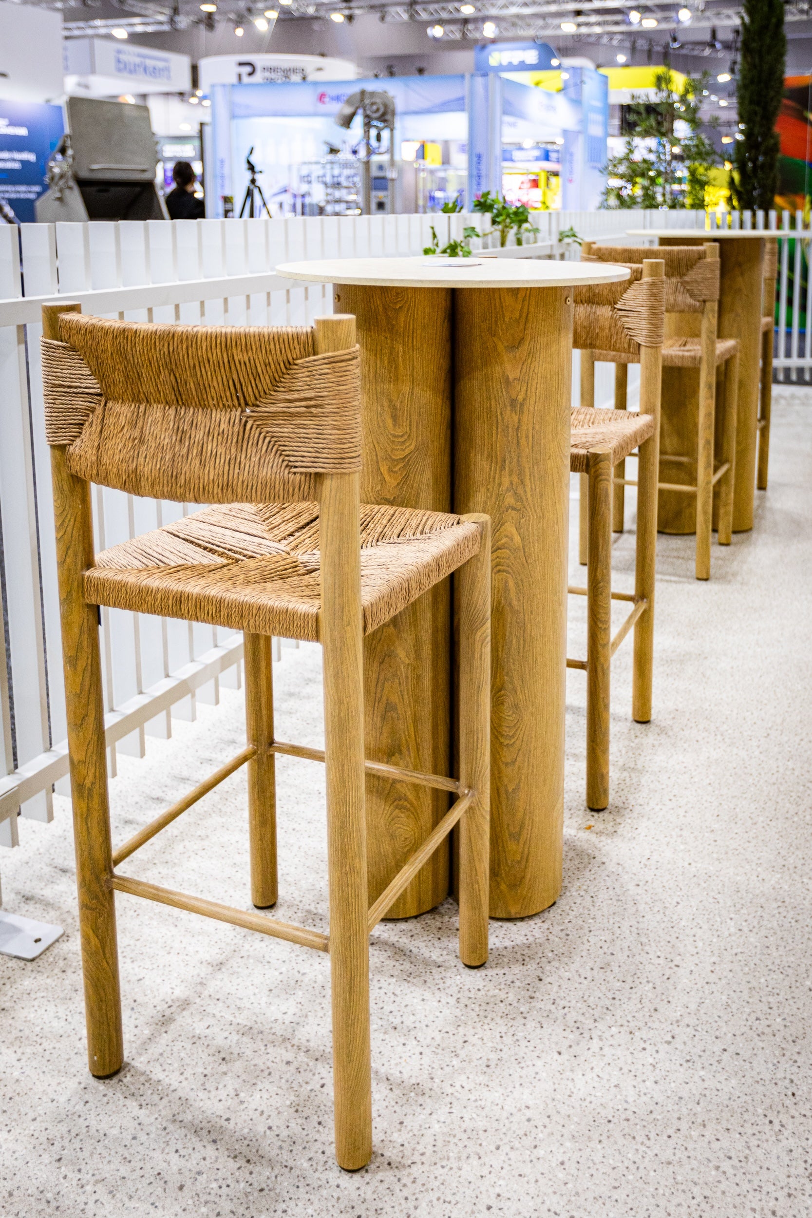 Siena Bar Table (Round)