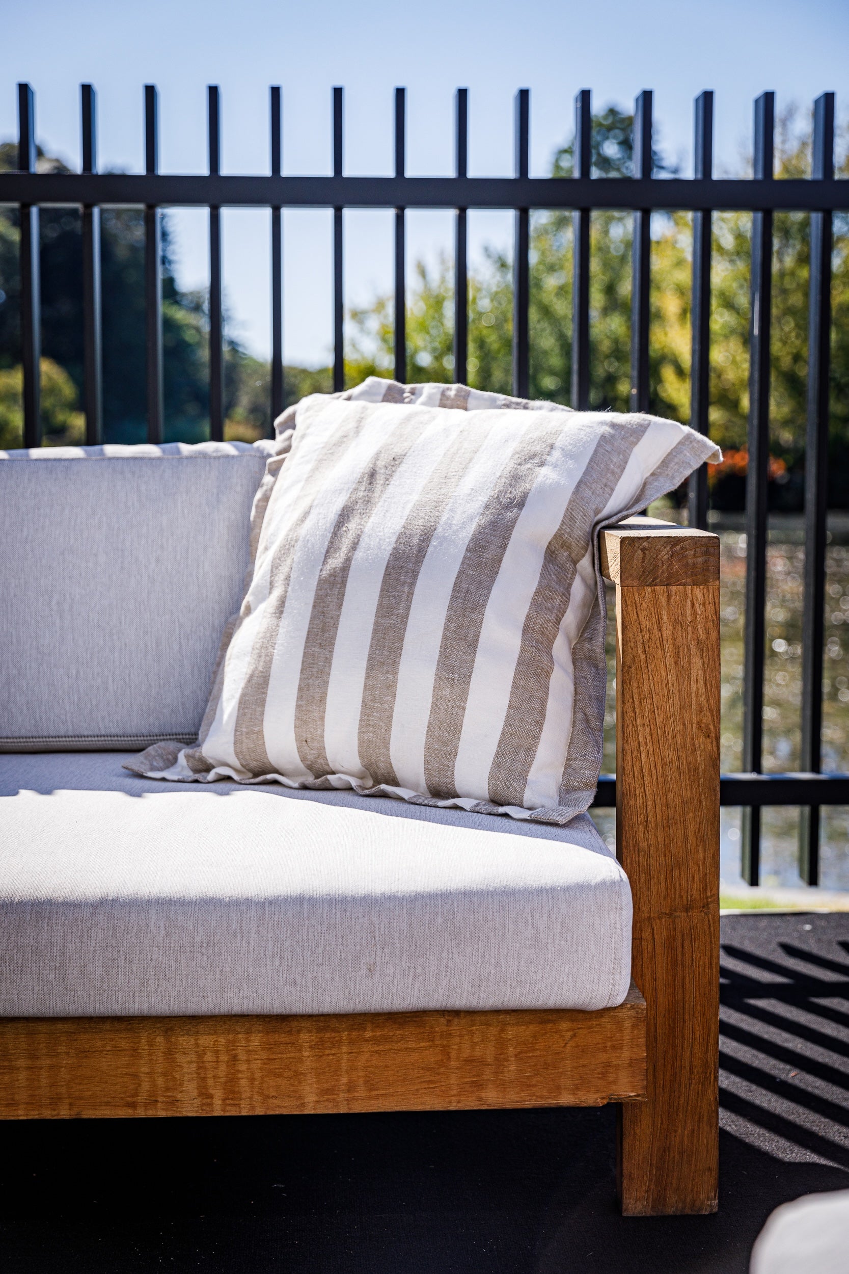 Amalfi Cushion