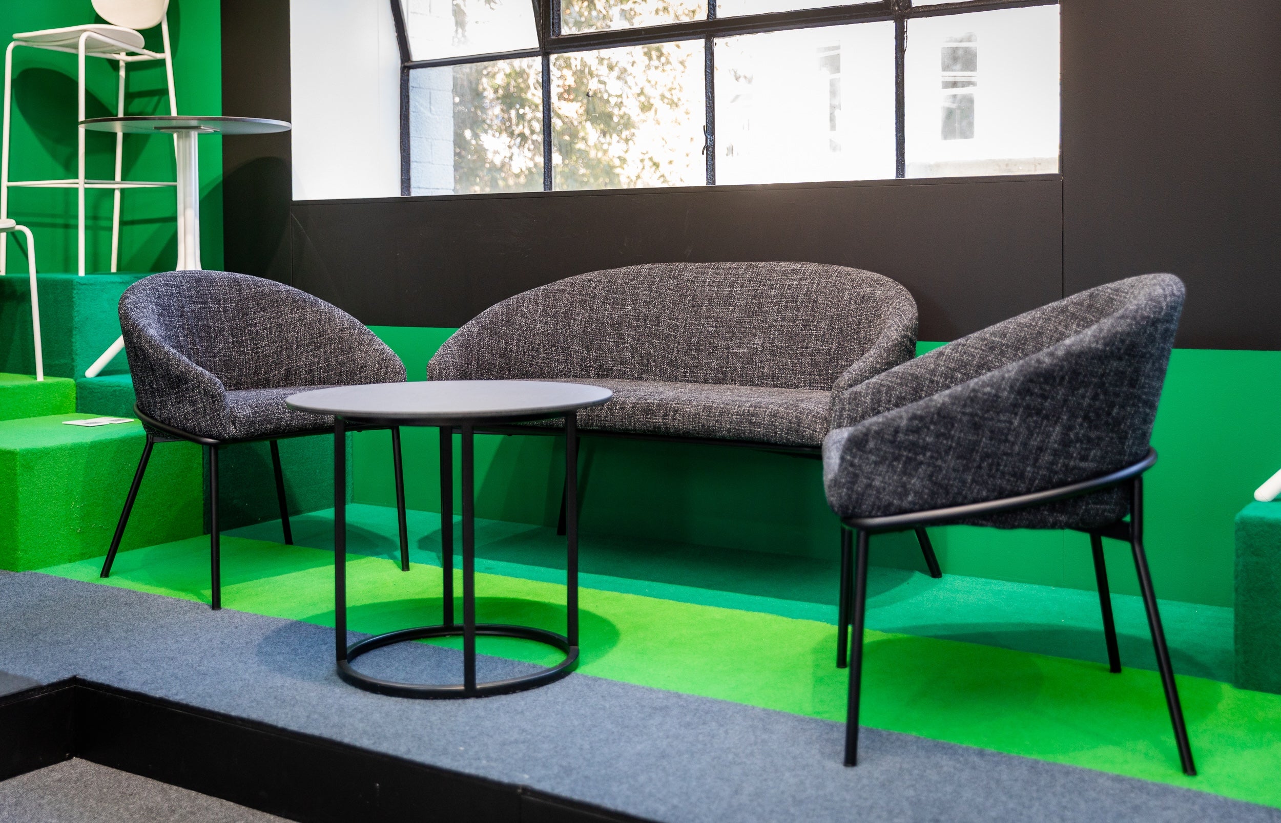 Finley Lounge