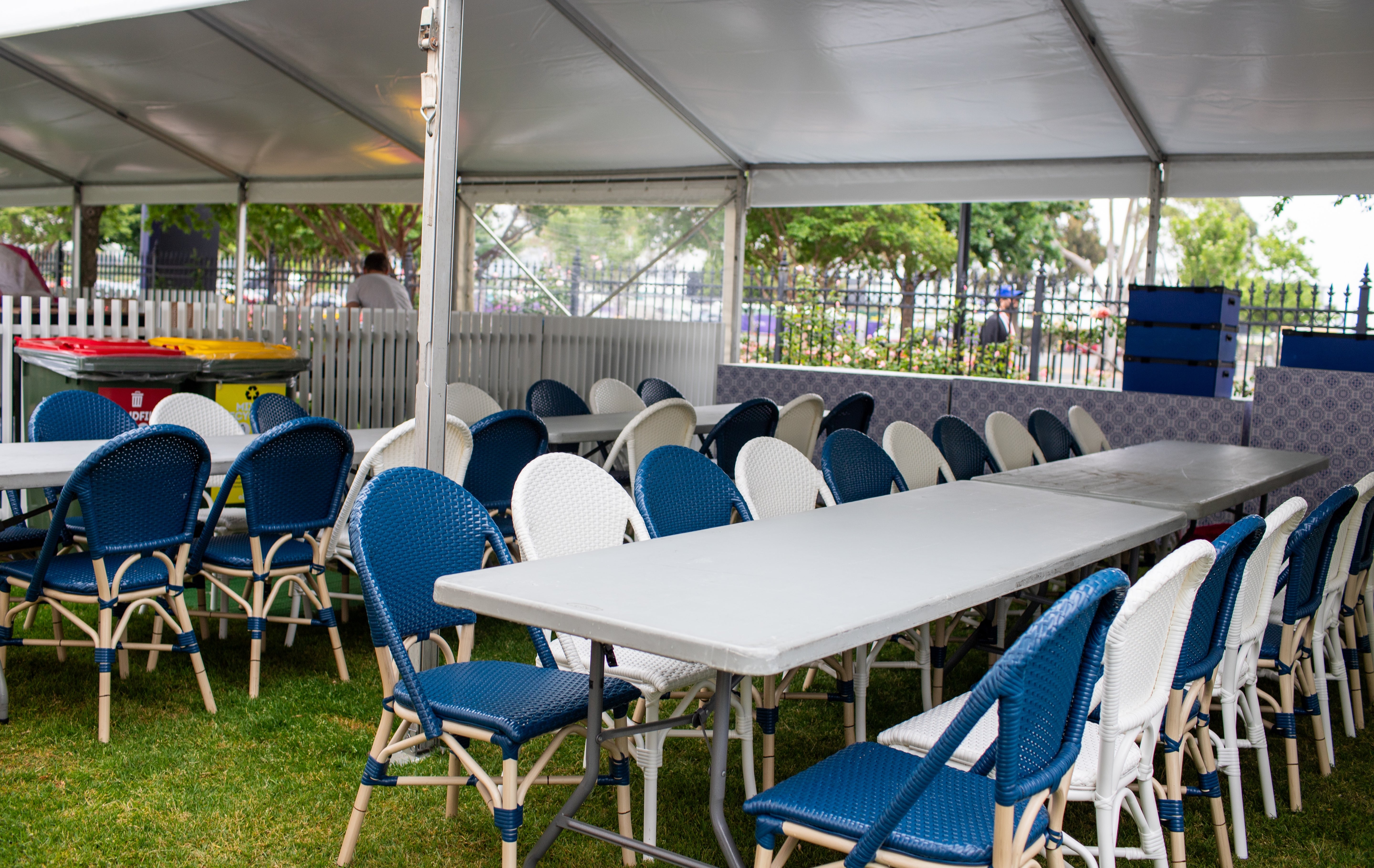 Banquet Table