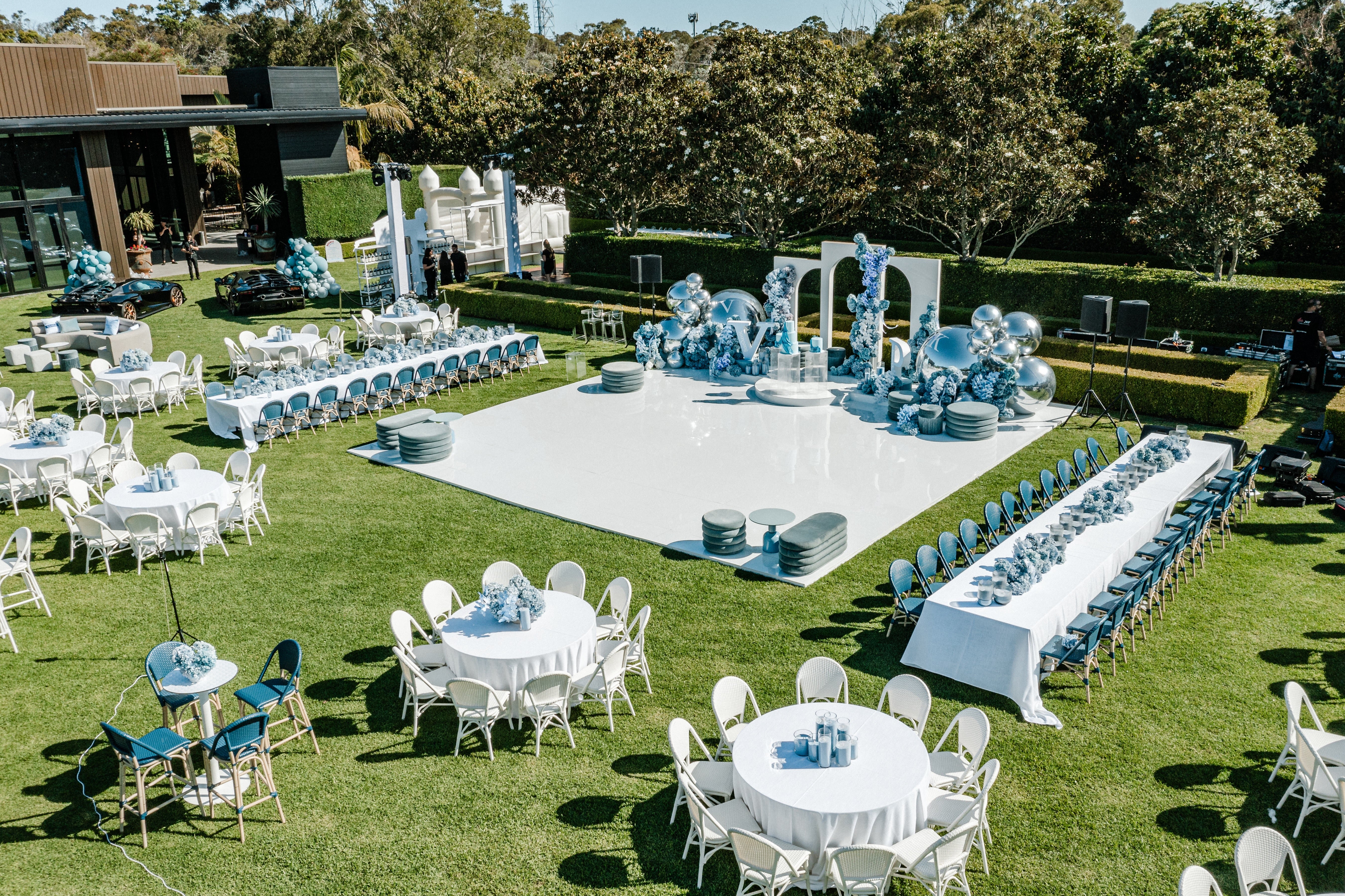 Banquet Table