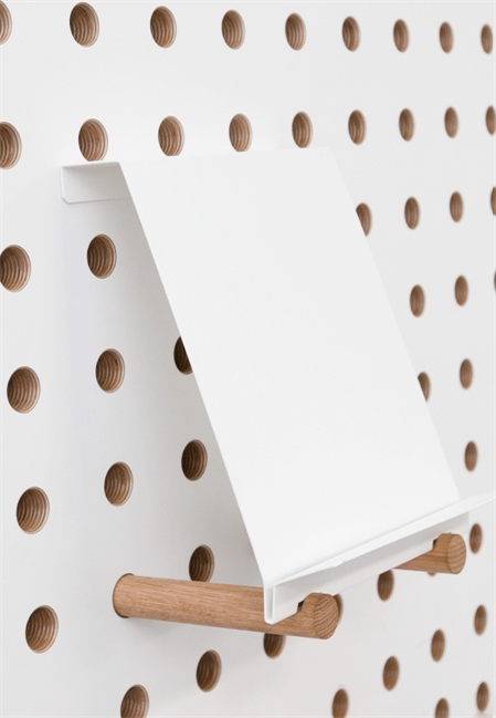 Peggie Easel