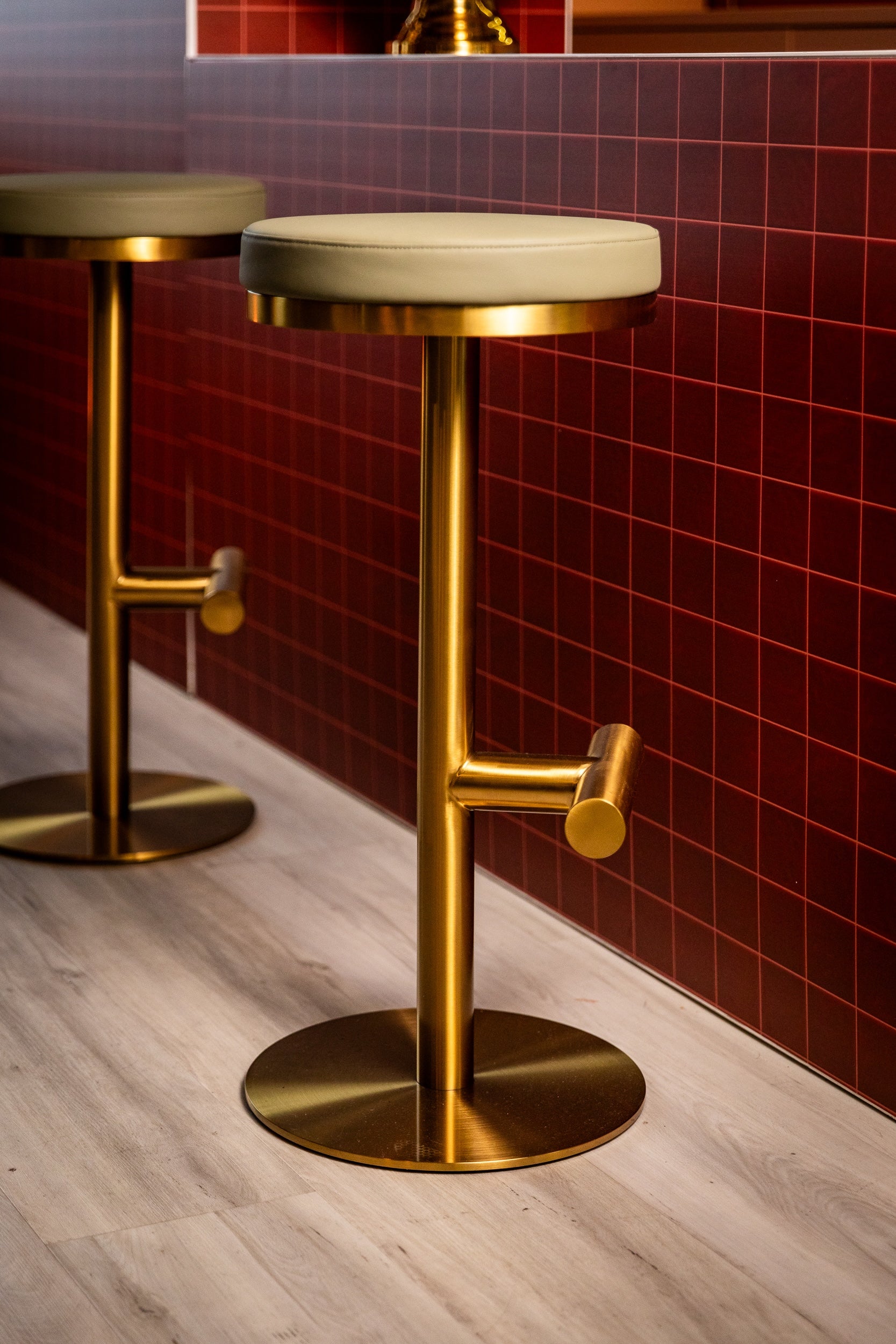 Aura Stool