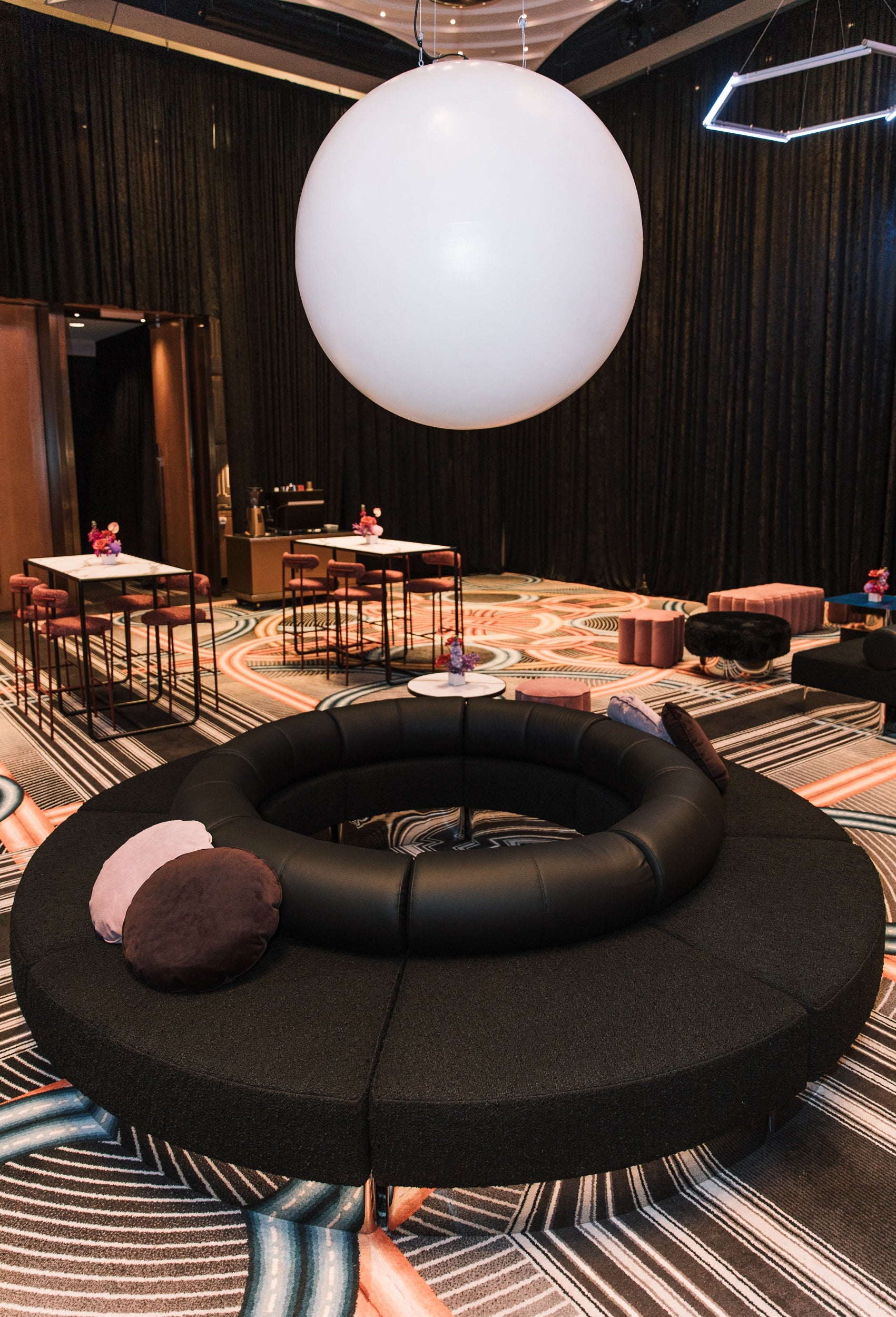 Zeon Modular Lounge
