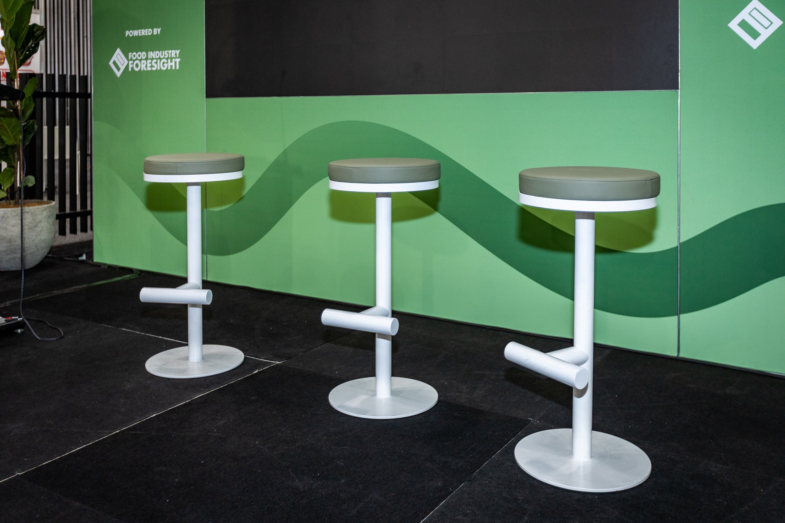 Aura Stool