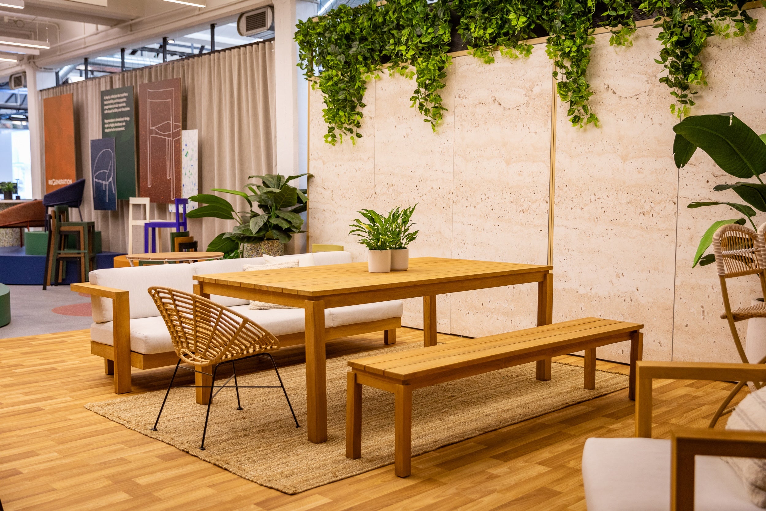 Sahara Dining Table