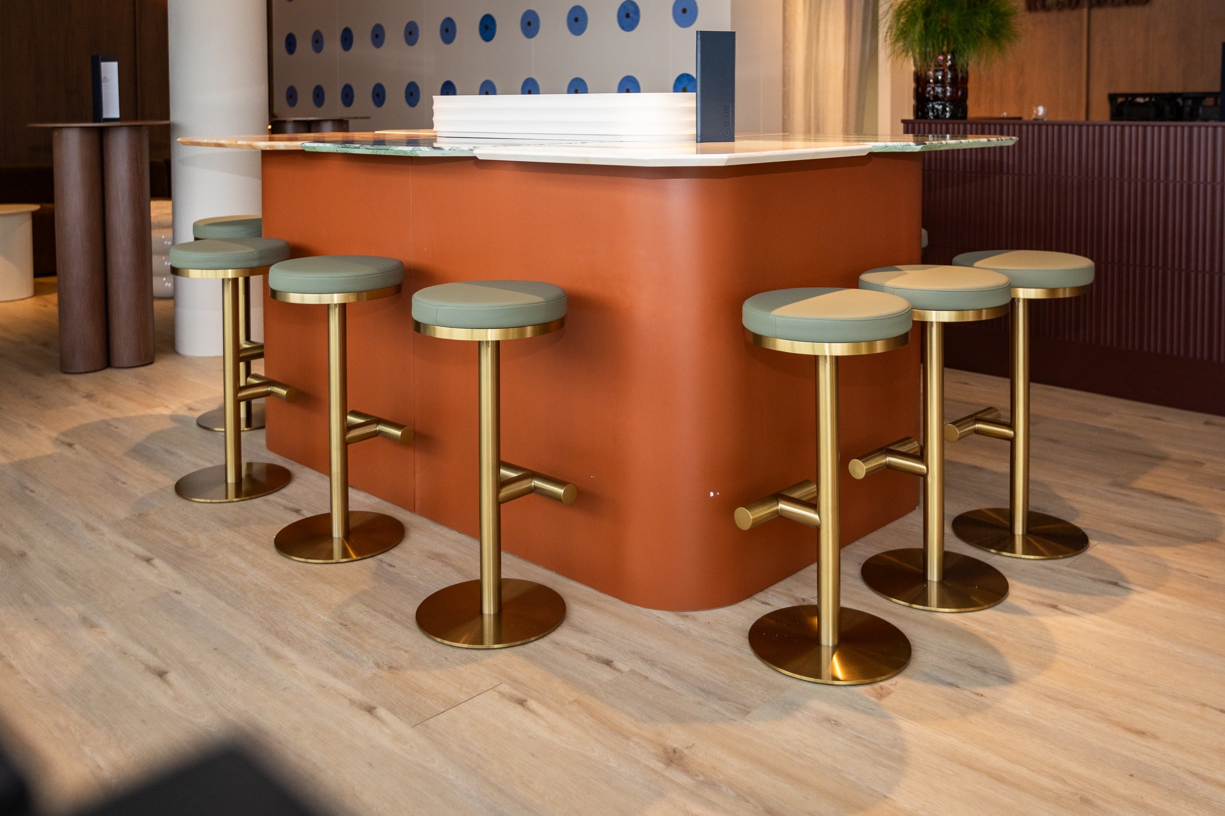 Aura Stool