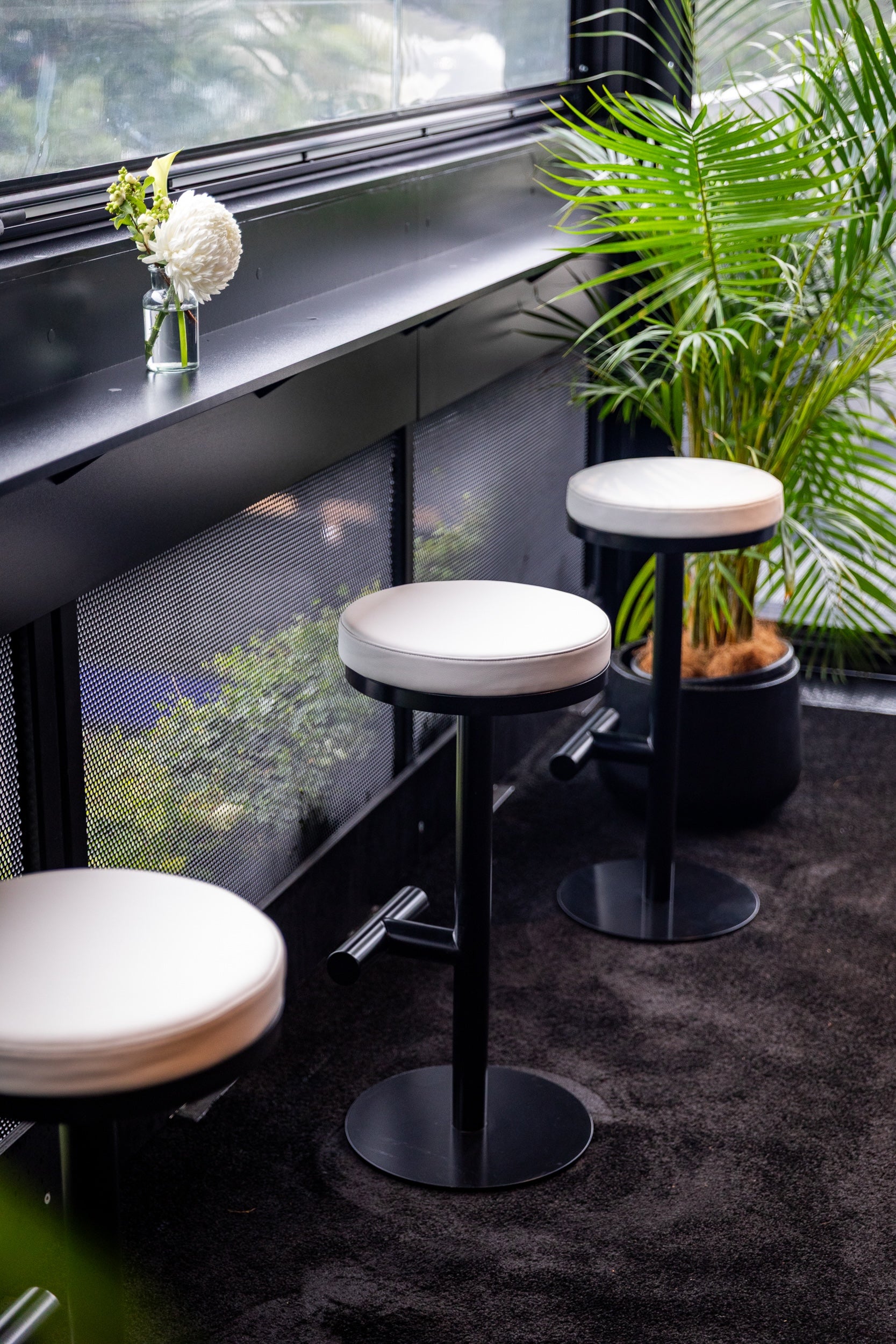 Aura Stool