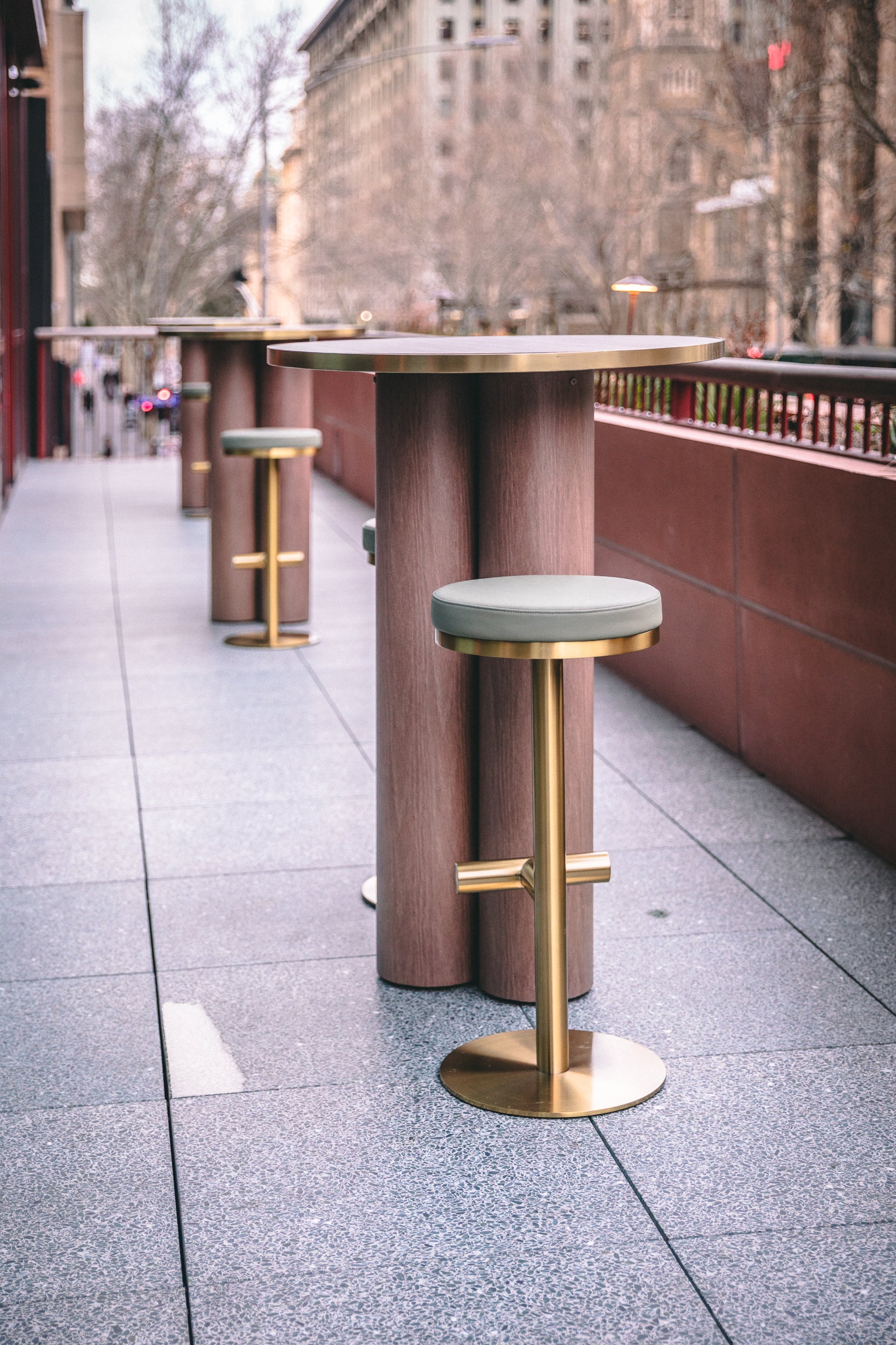 Aura Stool