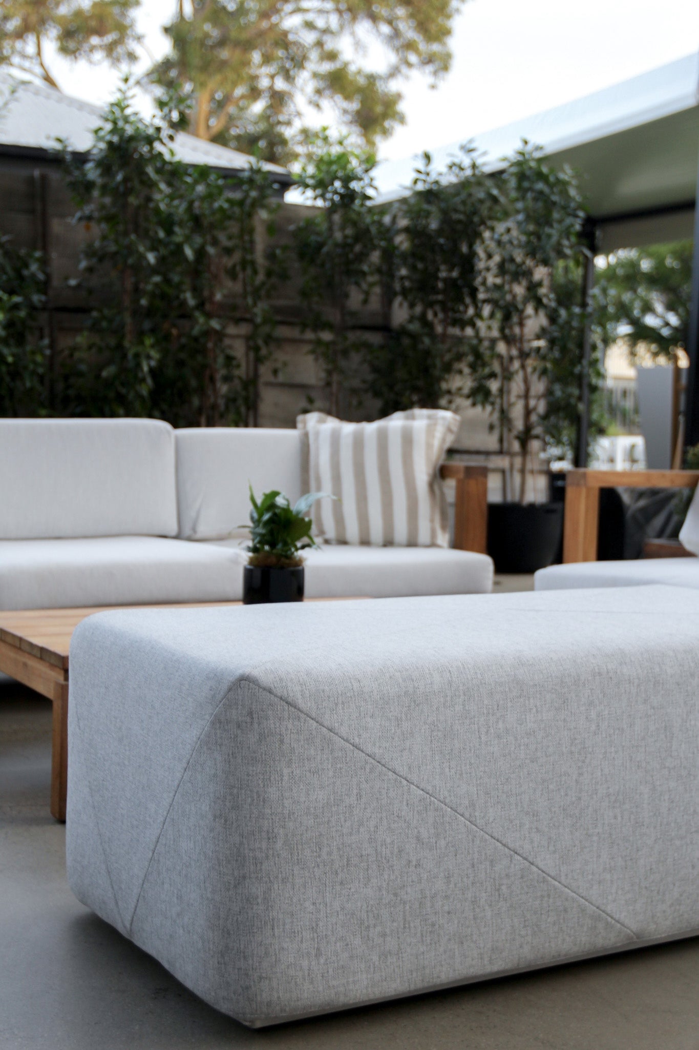 Fold Ottoman