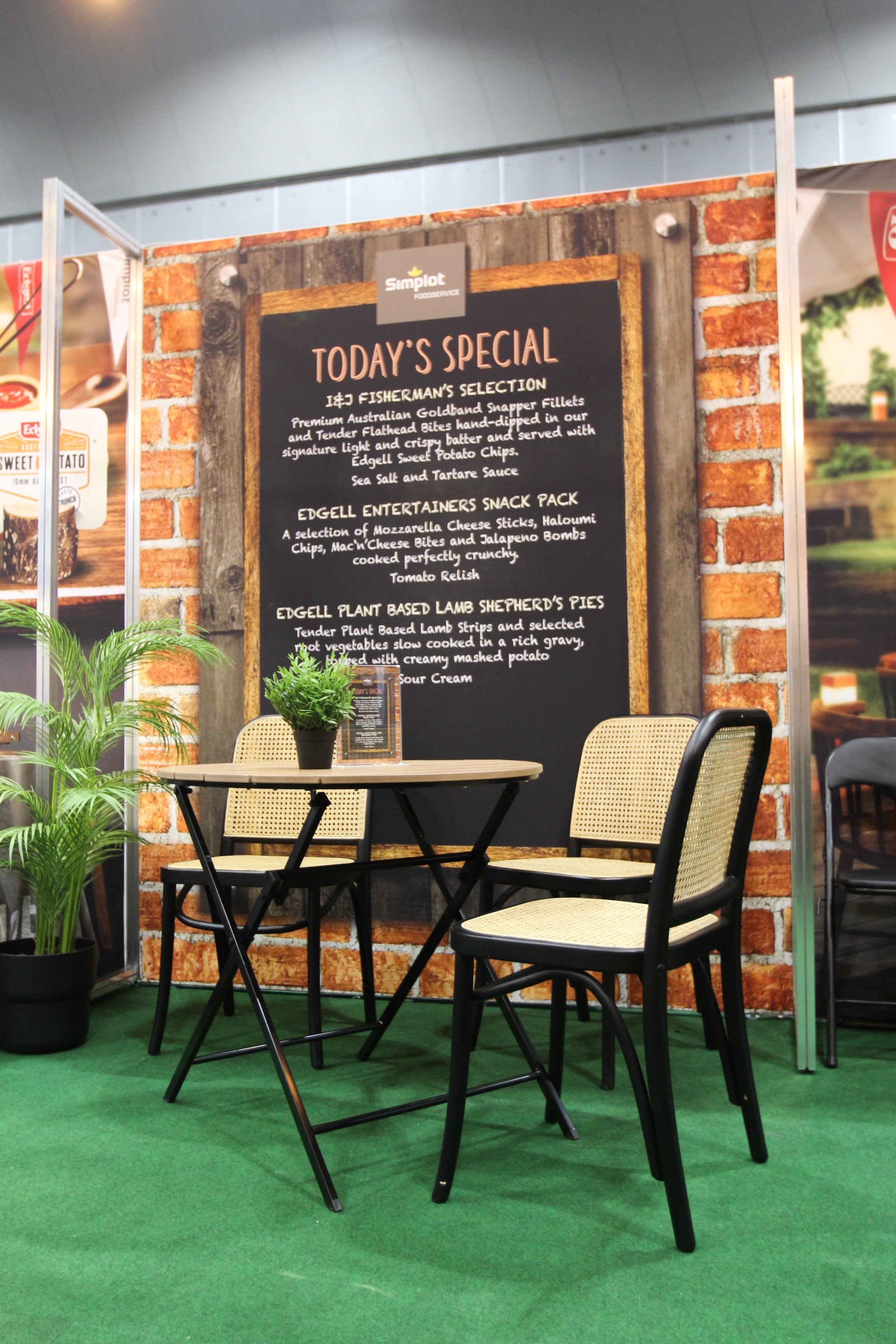 Sorrento Folding Garden Table